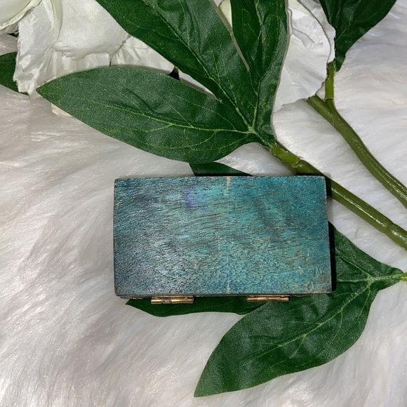 Vintage Trinket Little Wooden Jewelry Box Brass Details - Picture 9 of 15